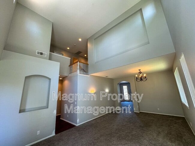 Foto del edificio - 41713 Niblick Rd