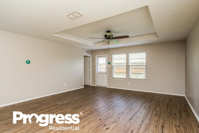Building Photo - 106 Tanglewood Dr