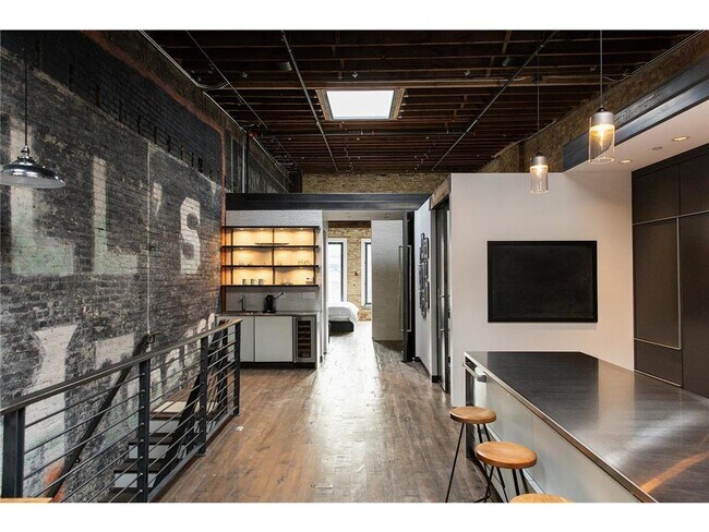 Foto del edificio - 211 N Washington Ave