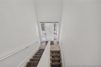 Building Photo - 3569 SW Sawgrass Villas Dr
