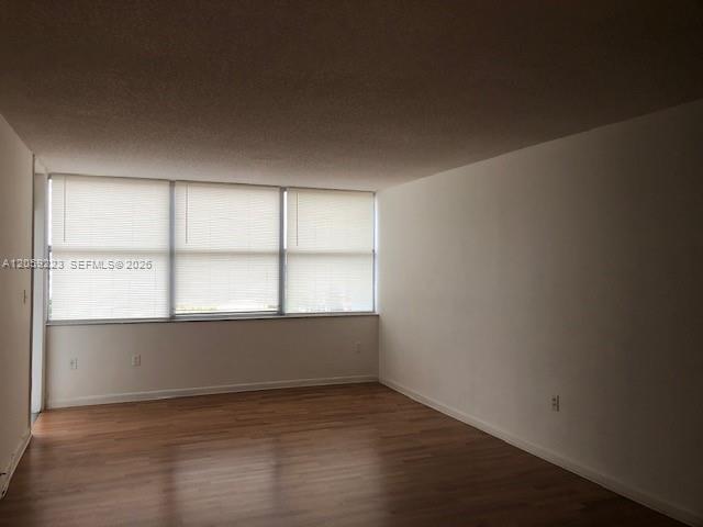 Foto del edificio - 1200 NE Miami Gardens Dr
