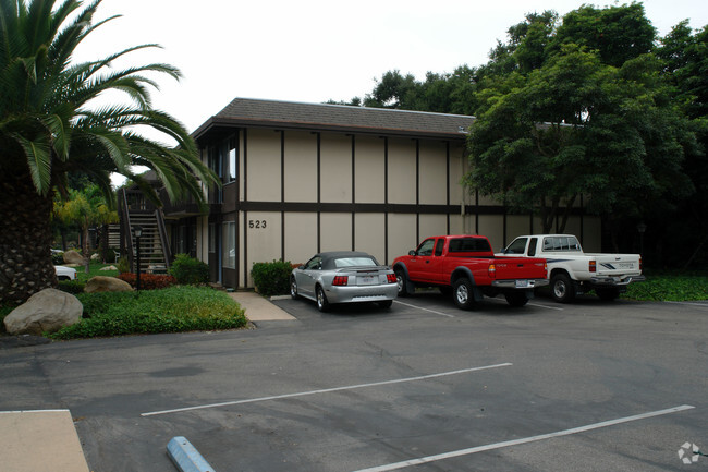 Foto del edificio - Fran Apartments
