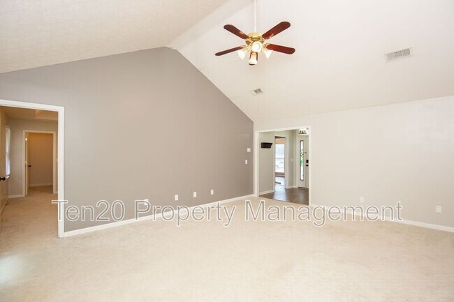 Building Photo - 4015 Shade Valley Dr
