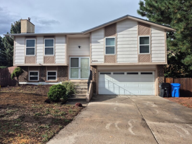 Single Family Home - Single Family Home