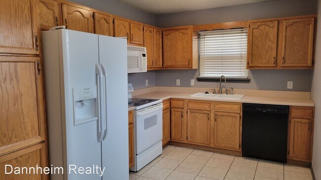 Building Photo - 3 br, 2 bath House - 2709 108th -BB#2