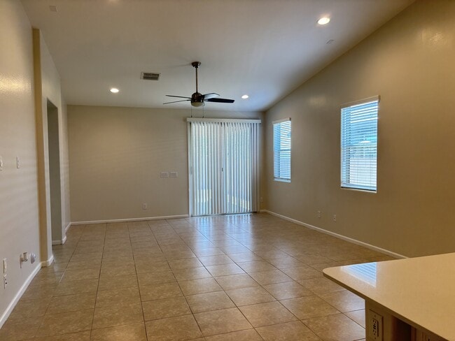 Foto del edificio - 7411 N 123rd Dr