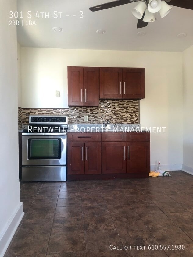 Foto principal - 301 S 4th St