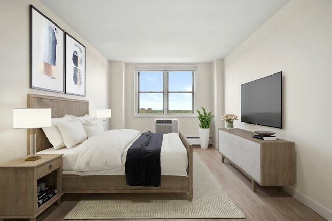 Foto del edificio - 688 Huron Ave