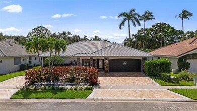 Building Photo - 5223 Deerhurst Crescent Cir