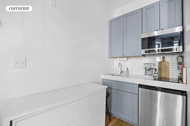 Building Photo - 39 St Pauls Pl