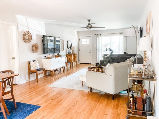 Foto del edificio - 5546 Pagewood Ln