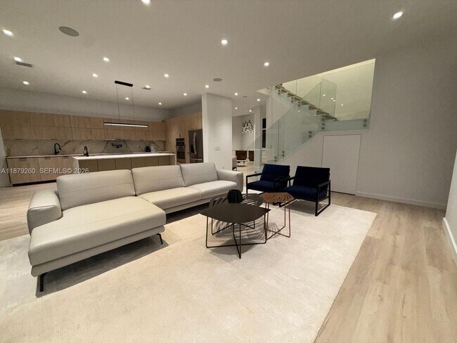 Foto del edificio - 5371 SW 32nd Terrace