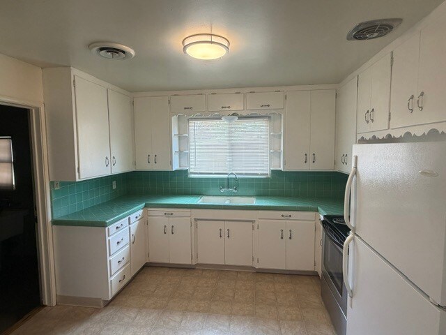 Foto del edificio - 1514 Maplewood Dr