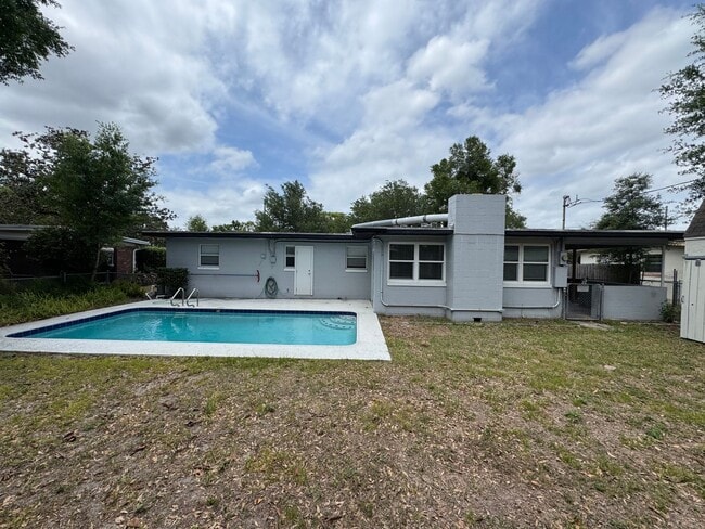 Photo - Charming 3 Bedroom 1.5 Bathroom POOL Home in Orlando!!