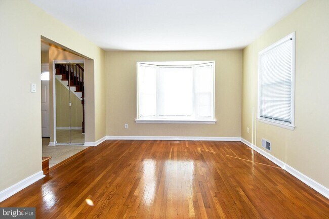 Foto del edificio - 13125 Foxhall Dr