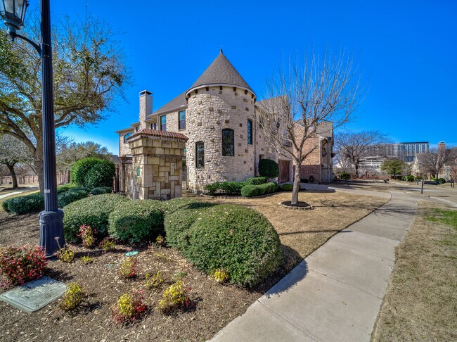 Foto del edificio - 7000 Kenswick Dr