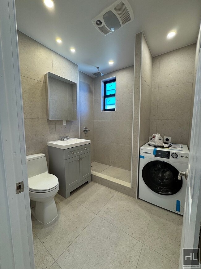 Foto del edificio - 31 AVENUE