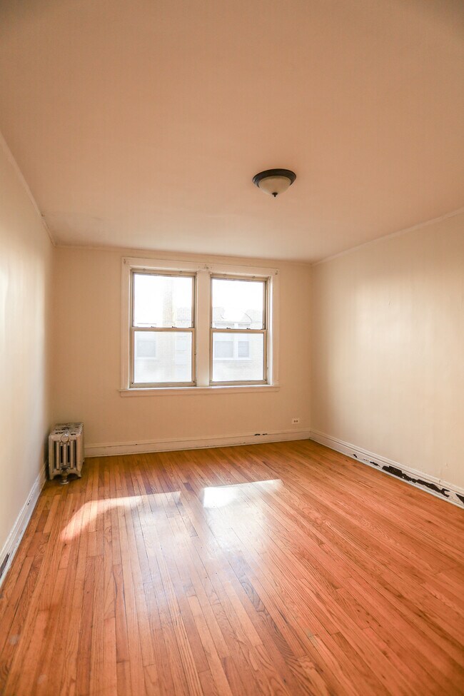 Foto del edificio - 7522 N Seeley Ave