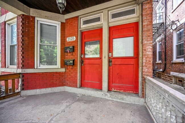 Foto del edificio - 2125 W Clifton Ave