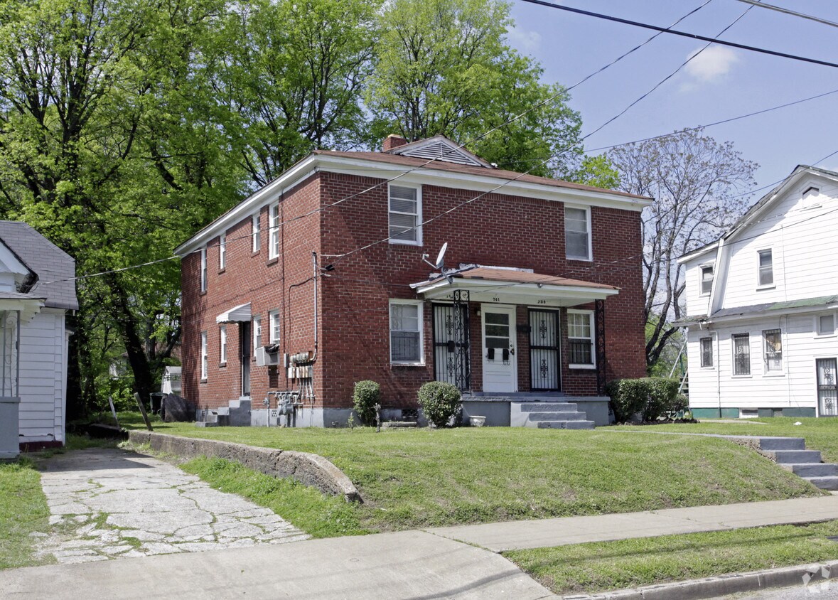 Primary Photo - 739-743 Neptune St
