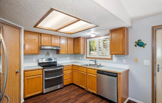 Foto del edificio - 5656 S Onaga Pl