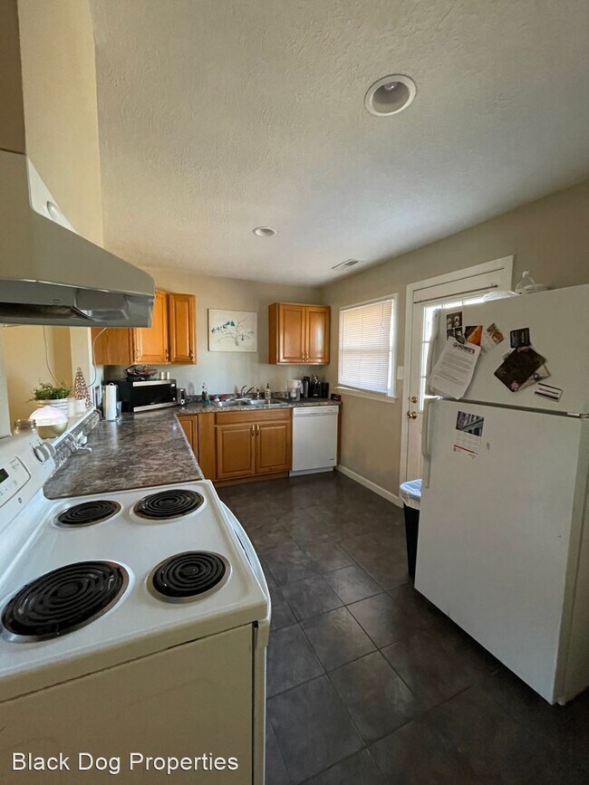 Building Photo - 4 br, 2 bath House - 1423 Hillcrest Drive