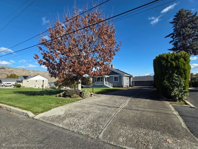 Foto del edificio - Peterson, D