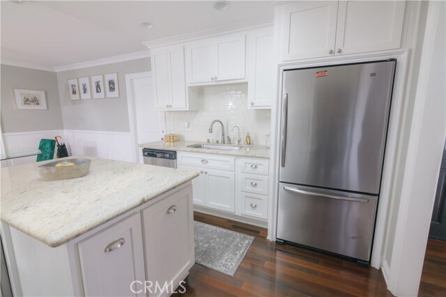 Building Photo - 1226 Londonderry St