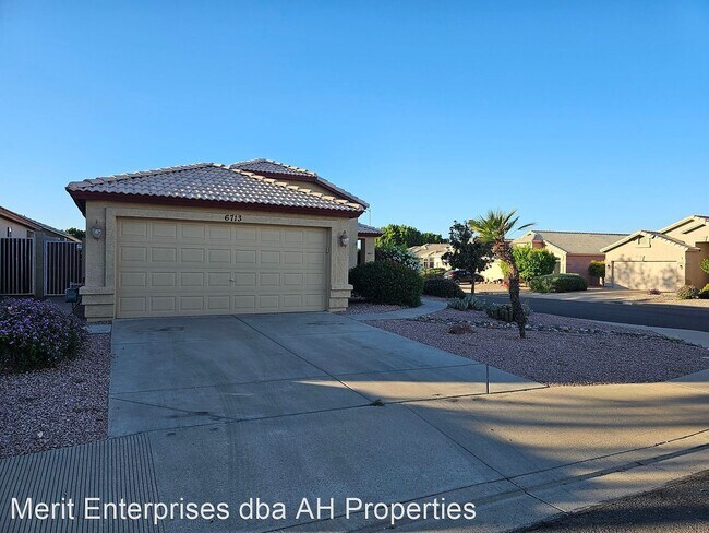 Foto del edificio - 3 br, 2 bath House - 6713 E MANNING ST