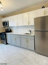 Building Photo - 1088 Avenue C