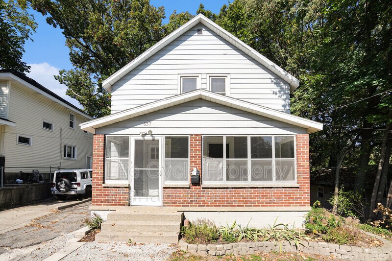 657 Lydia St NE, Grand Rapids, MI 49503 House Rental in Grand Rapids