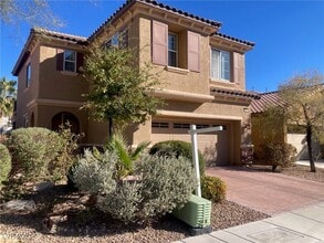 Building Photo - 1080 Oak Fair St