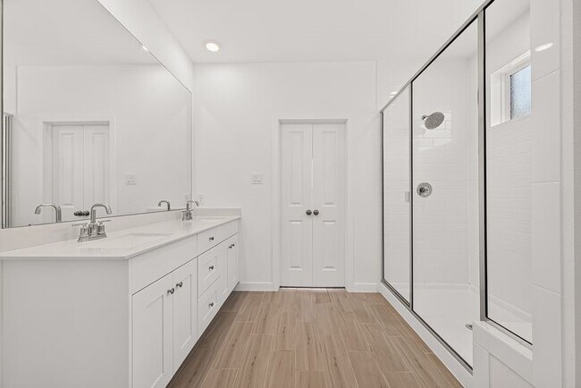 Building Photo - 25714 Sapphire Cv St