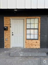 Building Photo - 1198 Halpern St