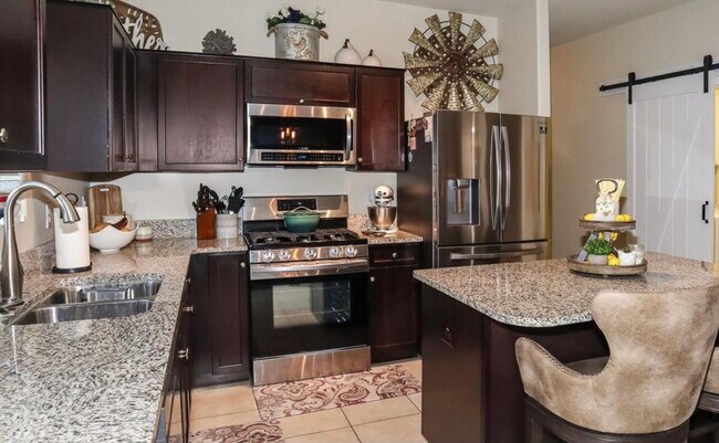 Foto del edificio - 29814 W Brindley Ave