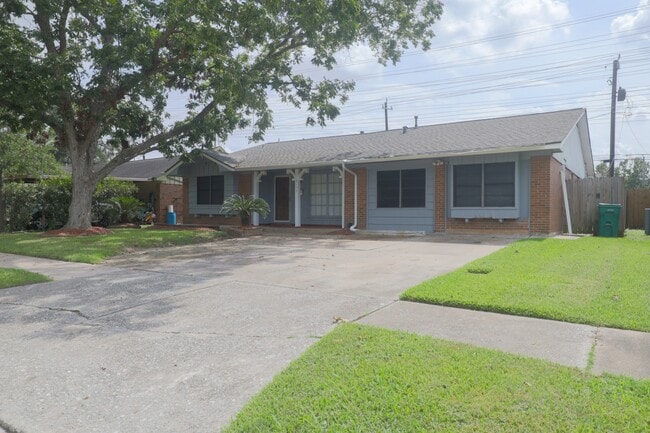 Photo - 3118 Flamborough Dr (Pasadena, TX) House