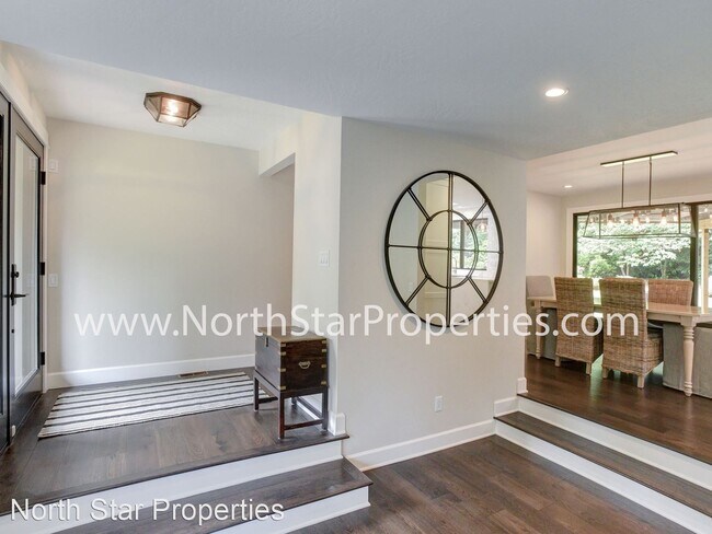 Foto del edificio - 4 br, 3 bath House - 18000 Cardinal Dr.