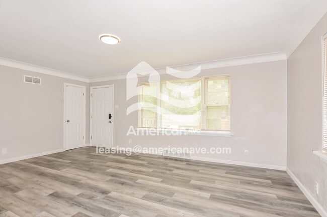 Foto del edificio - 6931 Roland Blvd