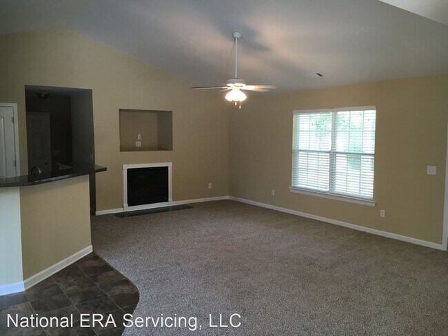 Building Photo - 3 br, 2 bath House - 121 Breckenridge Pointe