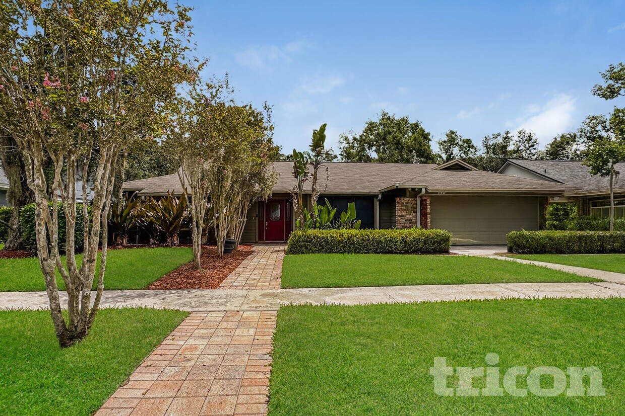 Foto principal - 15803 Hampton Village Dr