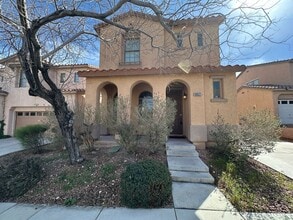 Building Photo - 10521 Foggy Glen Ave