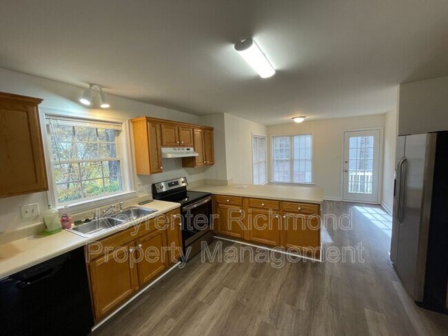 Foto del edificio - 7919 Nashua Dr