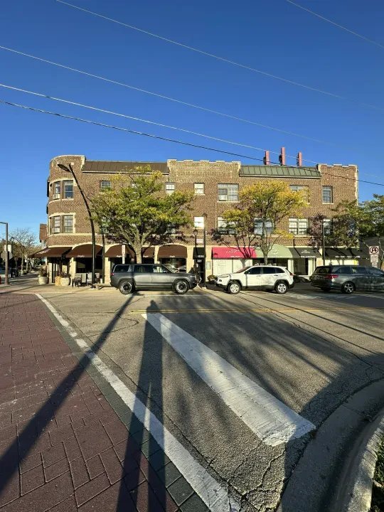 Foto del edificio - 730 Judson Ave
