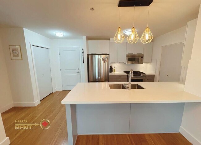Photo du bâtiment - 3355-3355 Rosemary Heights Dr