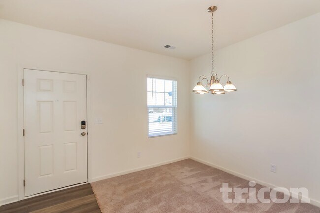 Building Photo - 158 Mccall Wy