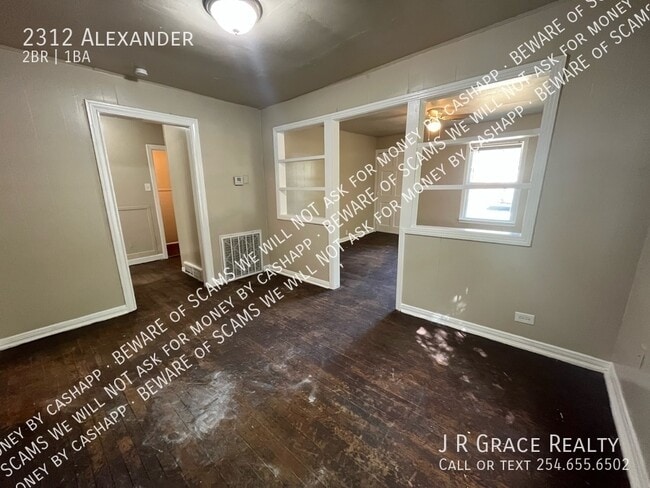Foto del edificio - 2312 Alexander Ave