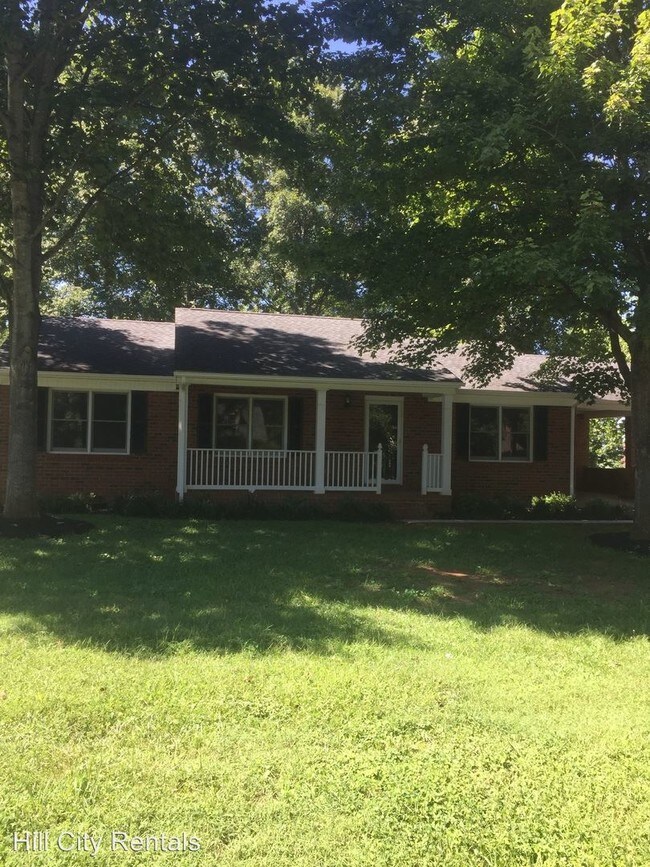 Building Photo - 3 br, 2 bath House - 106 Shady Oak