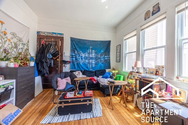 Foto del edificio - 1245 W Barry Ave