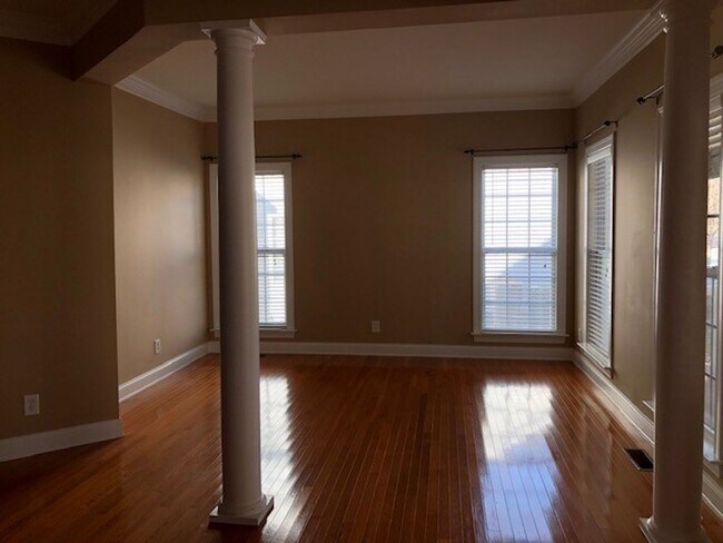 Foto del edificio - Fabulous home! 5 Bedrooms, 4 Bathrooms!!