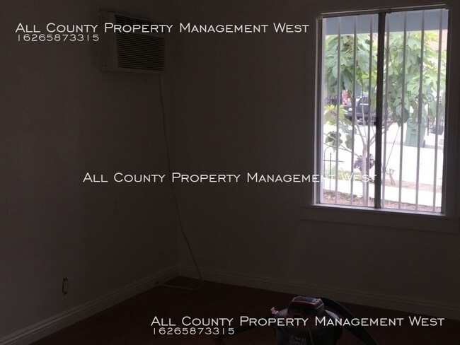 Building Photo - 1624 Grandview Dr